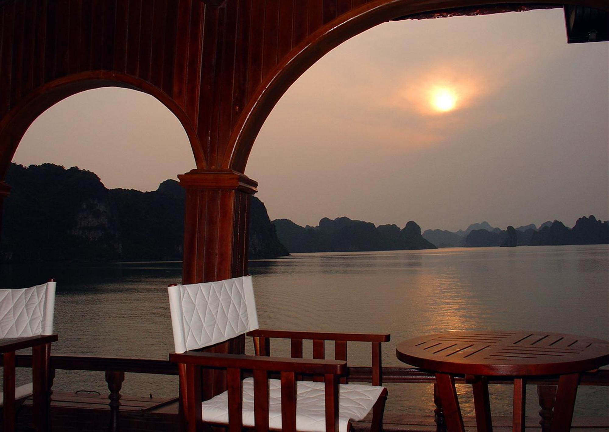 Hanoi Sena Hotel & Travel - Former Symphony Hanoi Hotel Luaran gambar